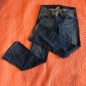 🛄 Lucky dark jeans